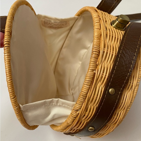 BEACHGOLD Crossbody - Picture 6 of 8
